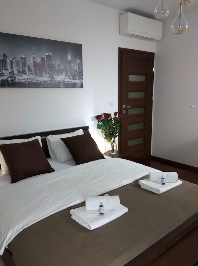 Apartament H&P Silver ワルシャワ エクステリア 写真